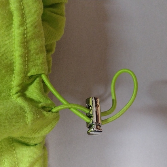 Lime green butterfly top - Picture 4 of 10